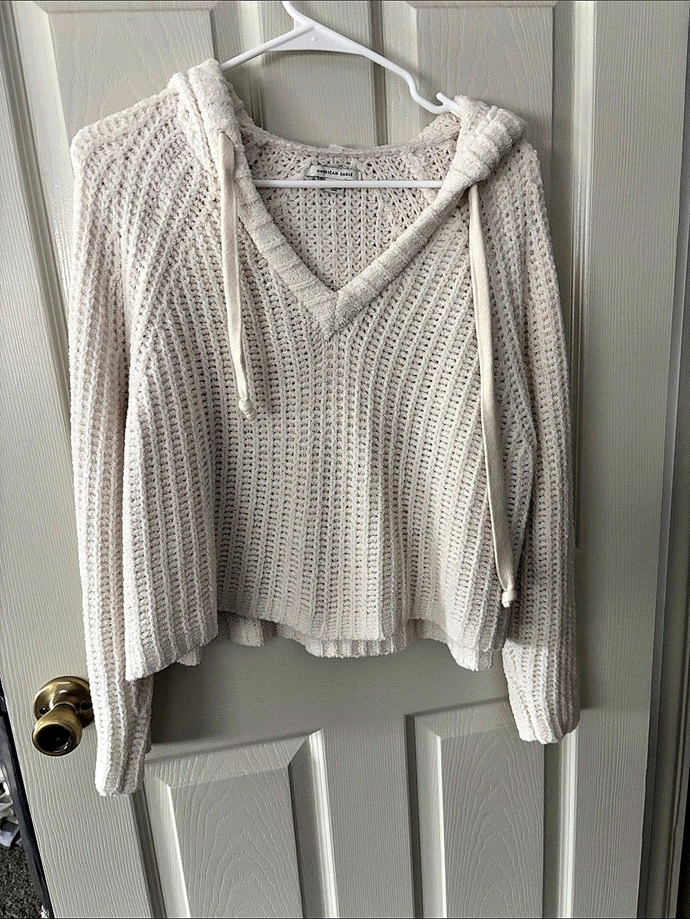 American Eagle AE Chenille Cropped Hooded Sweater Cream Medium